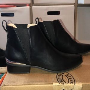 Black London rebel boots!!!